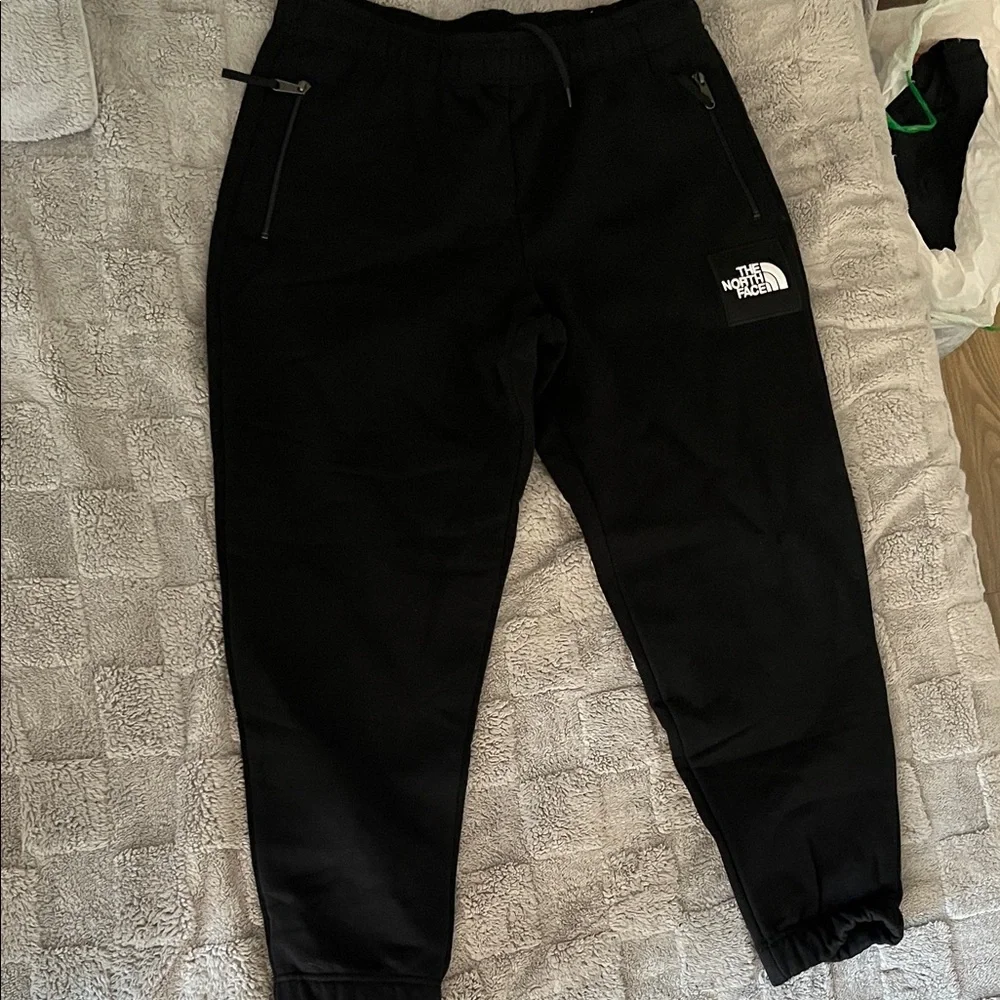 The North Face Black Sweatpants - Picture 1 of 3